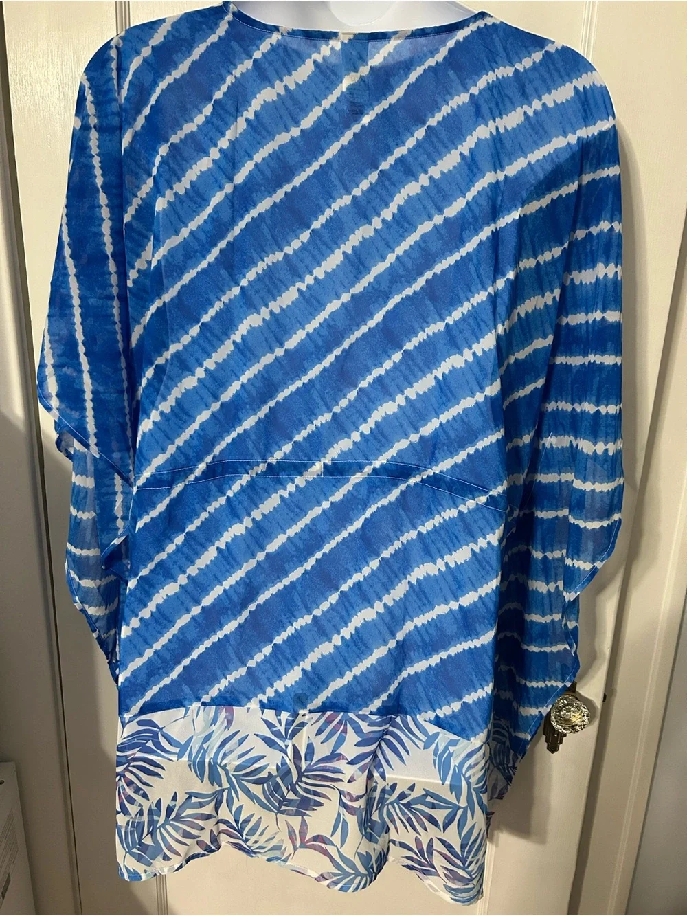 Swimsuits For All Blue and White Tie-Dye V-Neck cover up caftan size 14/16